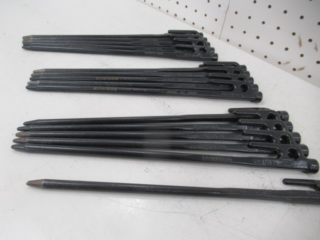 Snow Peak(スノーピーク) ソリッドステーク30 16本 ハンマーセット R-103