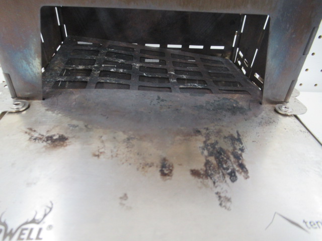 tent-Mark DESIGNS（テンマクデザイン）  コンパクト焚火台 ORU チタン