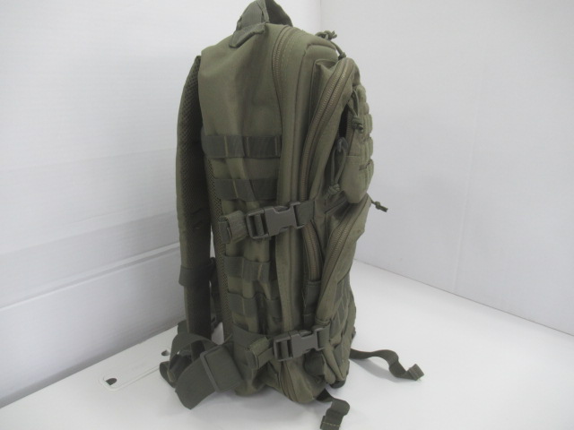 その他ブランド  Red Rock アサルトパック