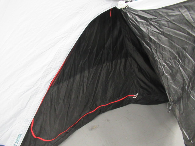 Quechua(ケシュア) 2 SECONDS EASY FRESH&BLACK