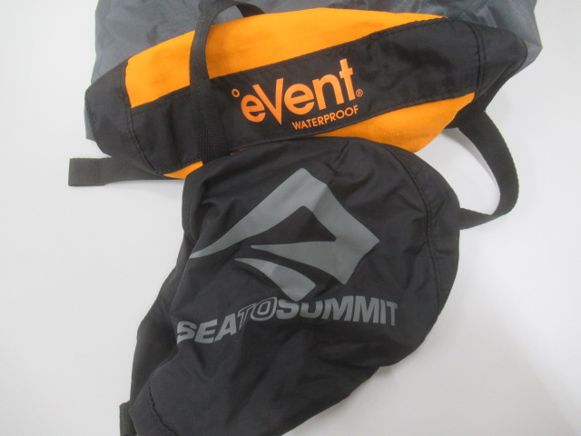 SEA TO SUMMIT（シートゥーサミット）  イーベント コンプレッションバッグ 2点セット