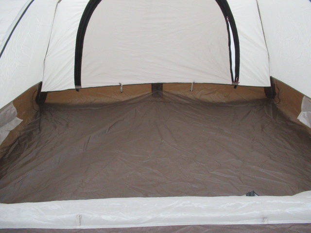 ogawa（小川・キャンパルジャパン）  ステイシー ファルダ