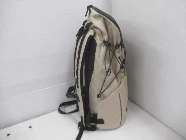 and wander（アンドワンダー）  Heather Backpack