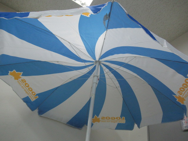 ノーブランド  チェア2脚・パラソルセット