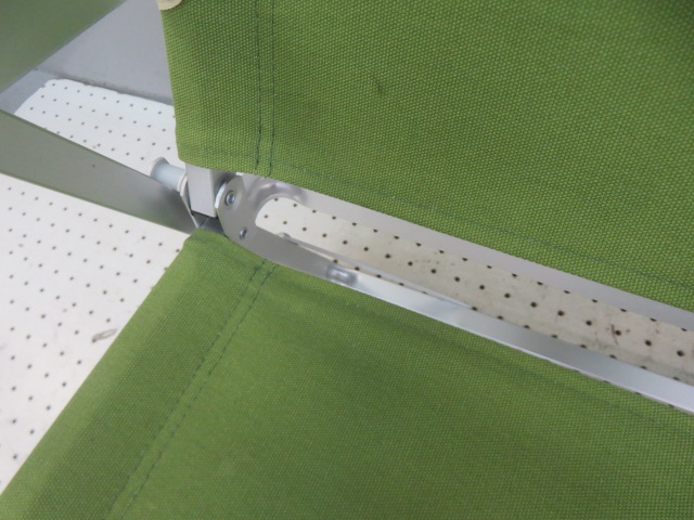 Coleman（コールマン）  コンパクトフォールディングチェア  アイビーグリーン