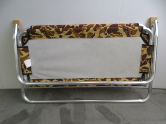 CAPTAIN STAG（キャプテンスタッグ）  キャンプアウト アルミ背付きベンチ カモ