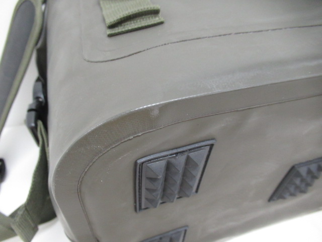 その他ブランド  ANOBA ブリザードソフトクーラー 10L オリーブ