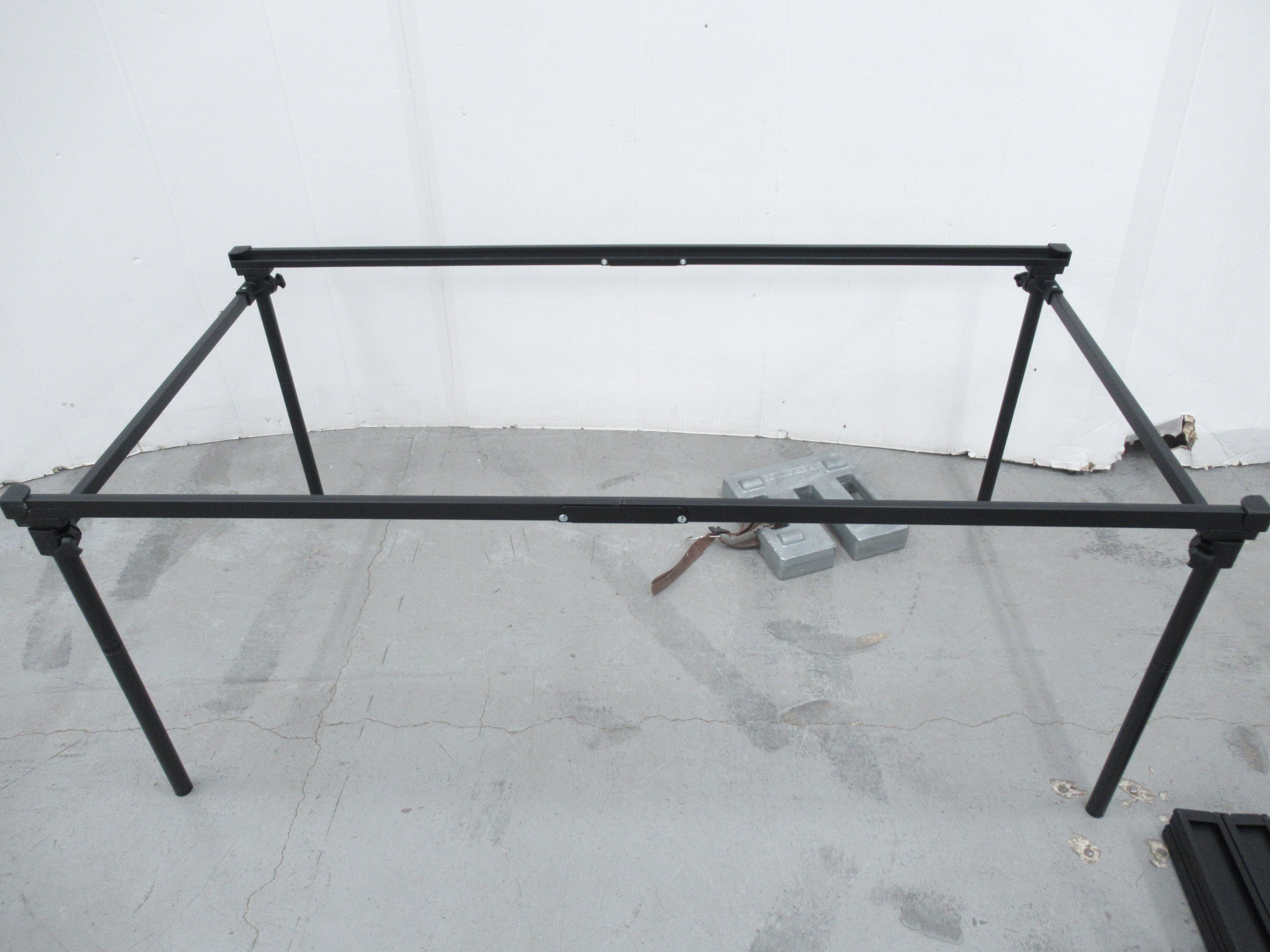 DOD（ディーオーディー）  ナニゲニーテーブルL