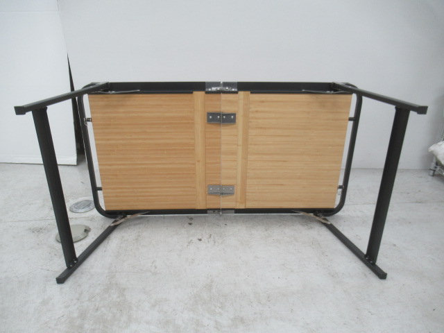 TOKYO CRAFTS（トウキョウクラフト）  スリークモダンテーブル