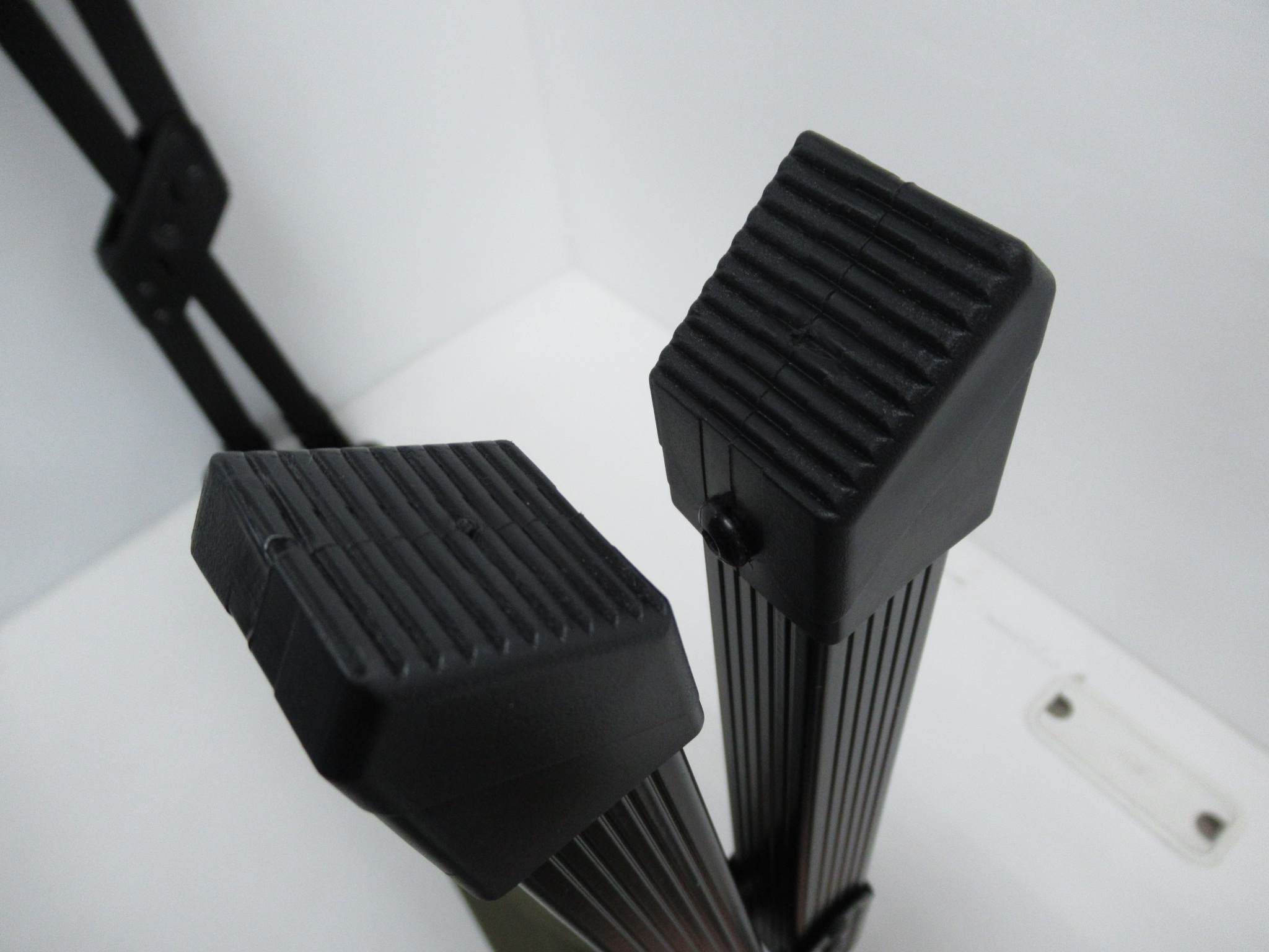 QUICKCAMP（クイックキャンプ）  フォールディングアルミベンチ