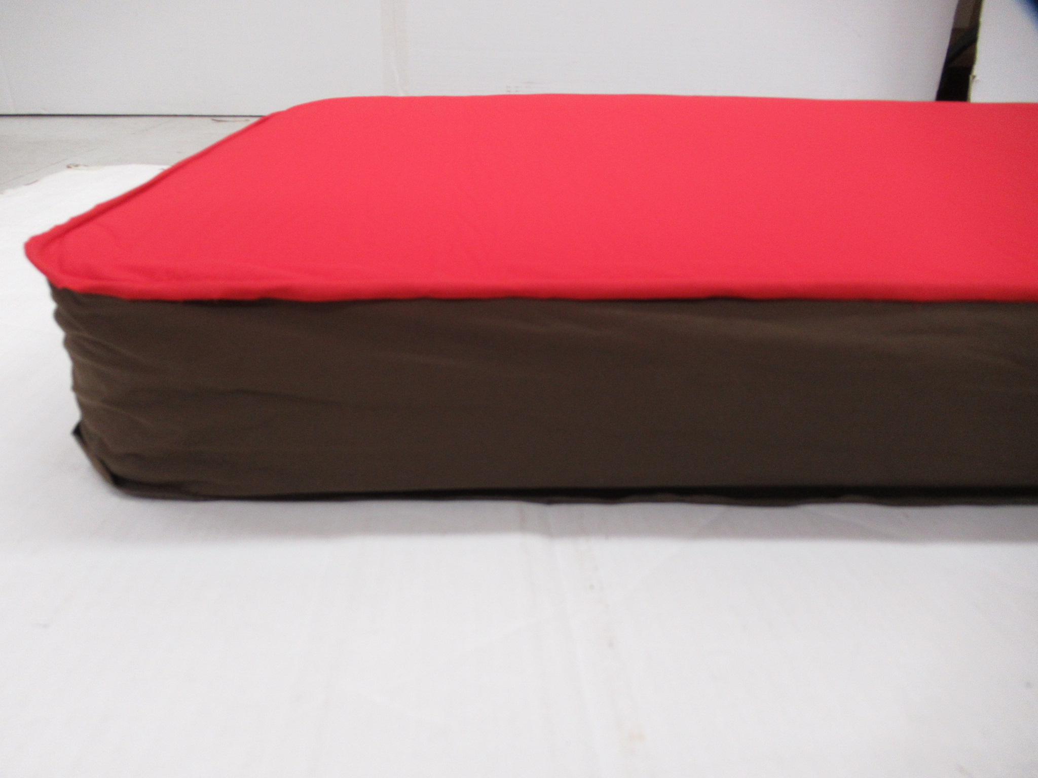 Coleman（コールマン）  コンフォートインフレーターマットハイピーク/シングル (2)