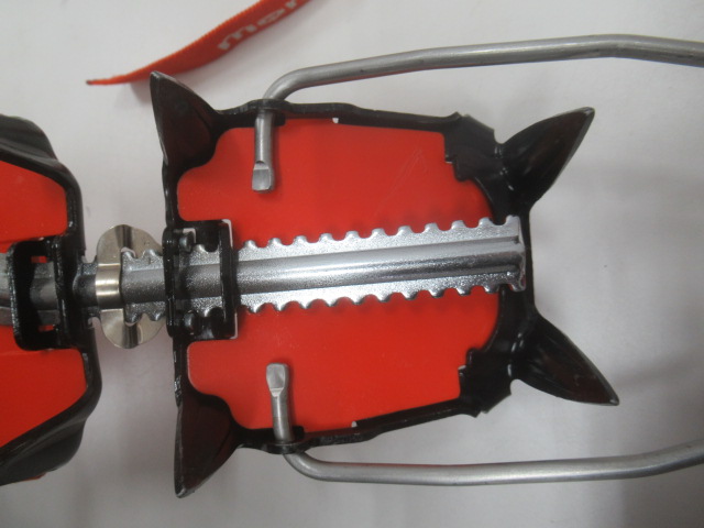 mont-bell（モンベル）  KAJITAX LXB-12アイゼン