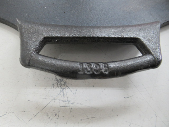 LODGE（ロッジ）  15 Inch Cast Iron Pizza Pan