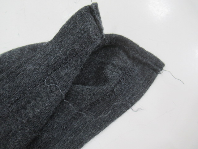 山と道  100％ Merino Light Crew Neck