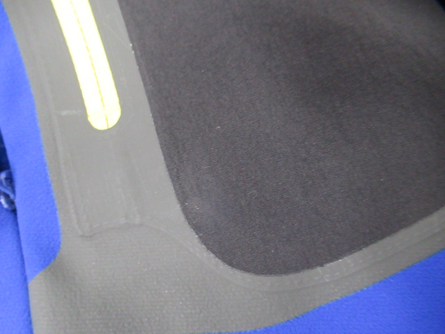 mont-bell（モンベル）  ロッシュジャケット