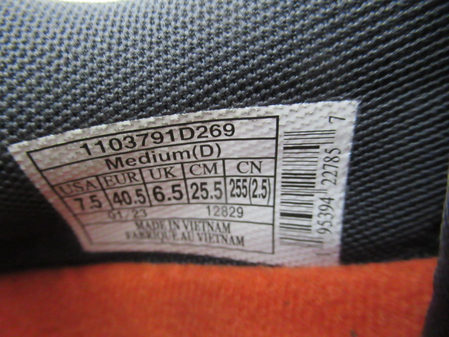 その他ブランド  Brooks カルデラ 6