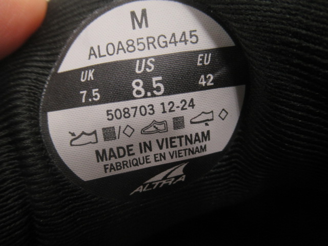 ALTRA（アルトラ）  ローンピーク 9+ ネイビー