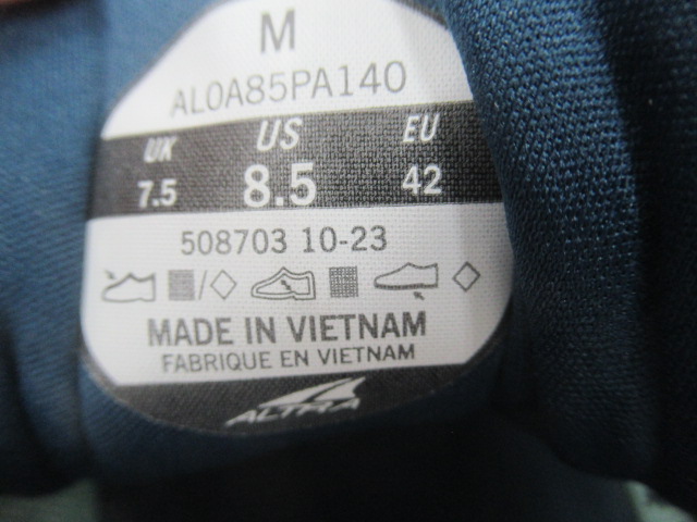 ALTRA（アルトラ）  プロビジョン 8 ホワイト