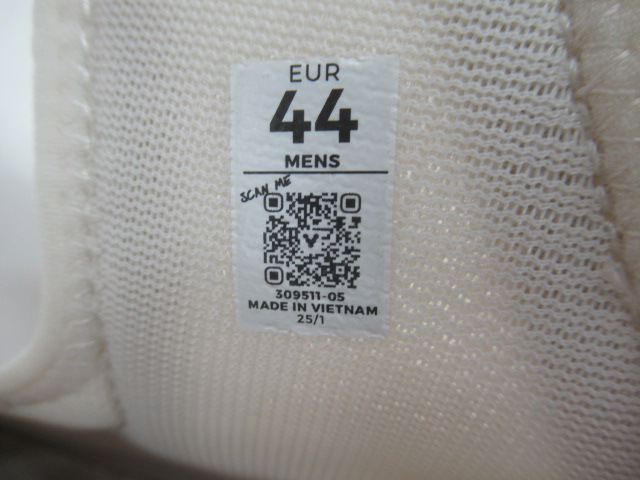 VIVOBAREFOOT（ビボベアフット）  TRACKER SANDAL M ホワイト