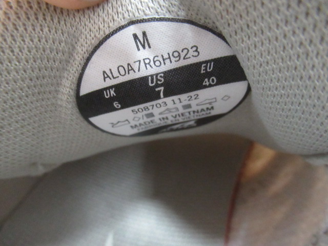 ALTRA（アルトラ）  LONE PEAK 7