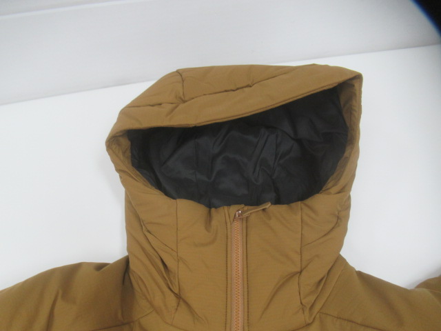 ARC'TERYX（アークテリクス）  アトム AR フーディ ブラウン