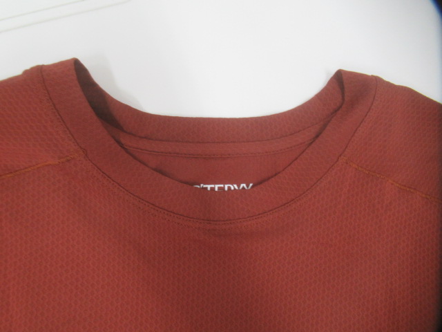 ARC'TERYX(アークテリクス) ヴェロックス クルー シャツ ネイビーブラウン
