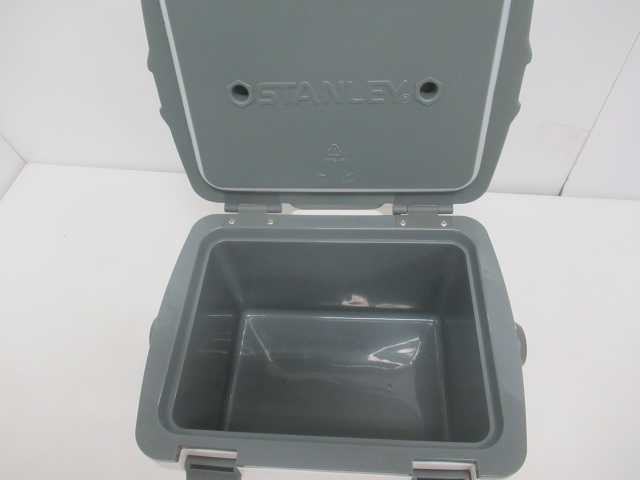 STANLEY（スタンレー）  クーラーボックス 7QT 6.6L