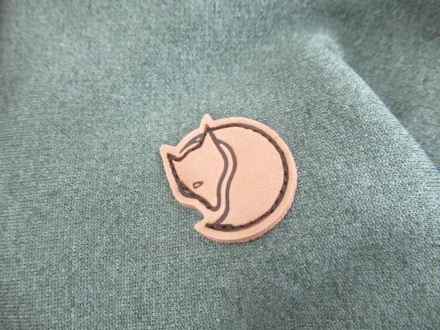 FJALLRAVEN（フェールラーベン）  Abisko Trail Fleece