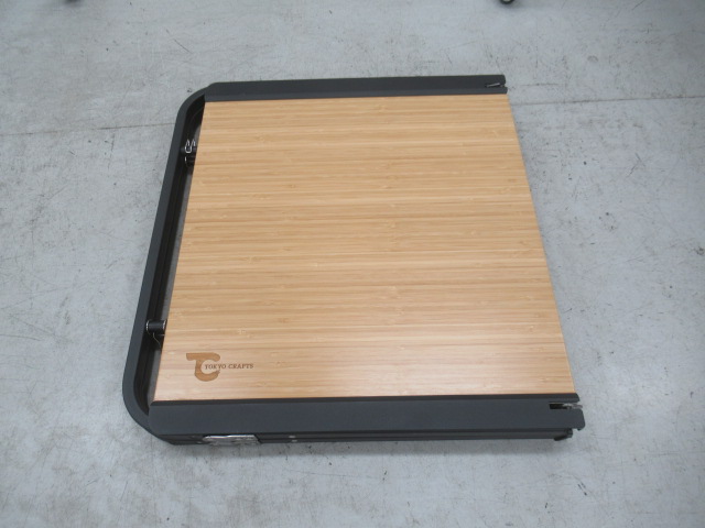 TOKYO CRAFTS（トウキョウクラフト）  スリークモダンテーブル