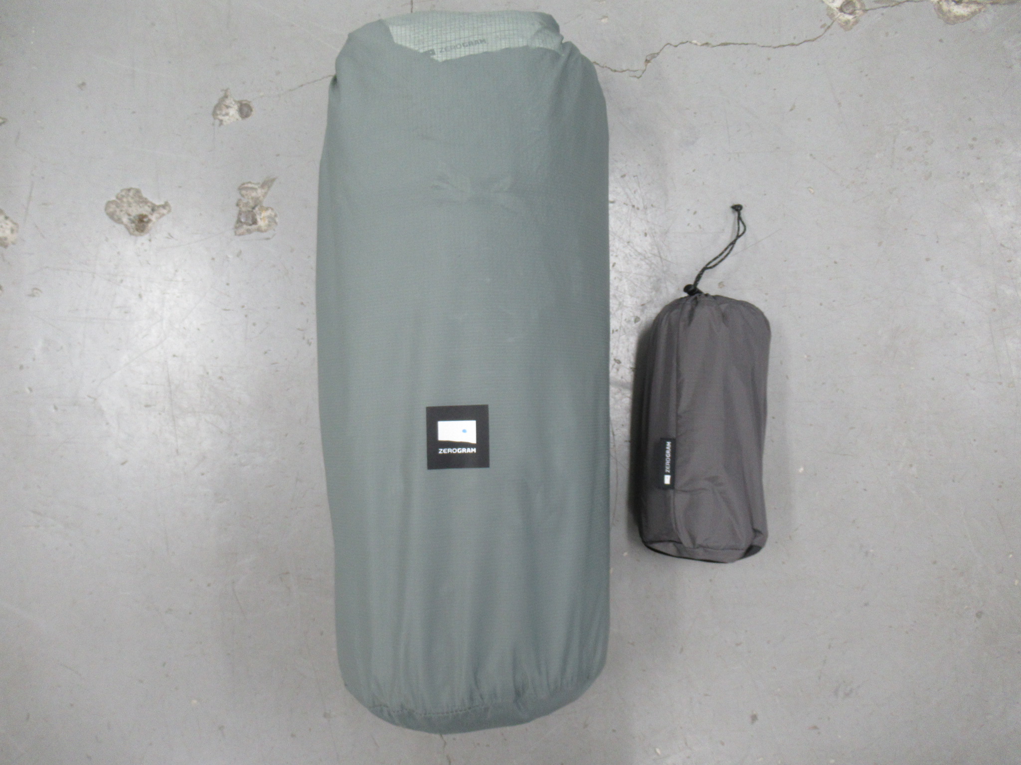 ZEROGRAM(ゼログラム) BLACK BUTTE UL 4P