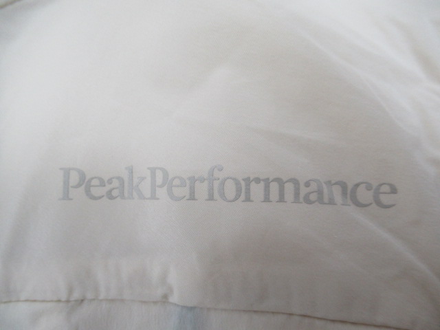 Peak Performance（ピークパフォーマンス）  ビスライトウィンドジャケット レディース