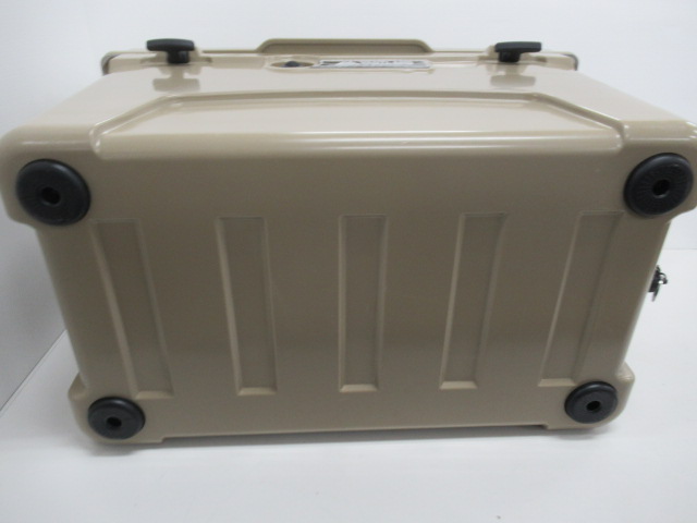 VASTLAND（ヴァストランド）  タフクーラーボックス 42.5L  T型フックタイプ タン