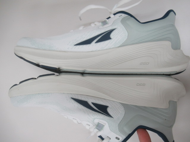 ALTRA（アルトラ）  プロビジョン 8 ホワイト