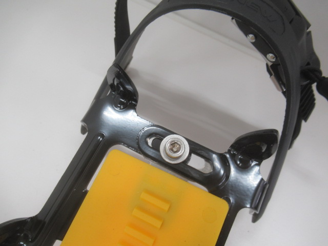 EVERNEW（エバニュー）  幅調節式6本爪アイゼン EBY015