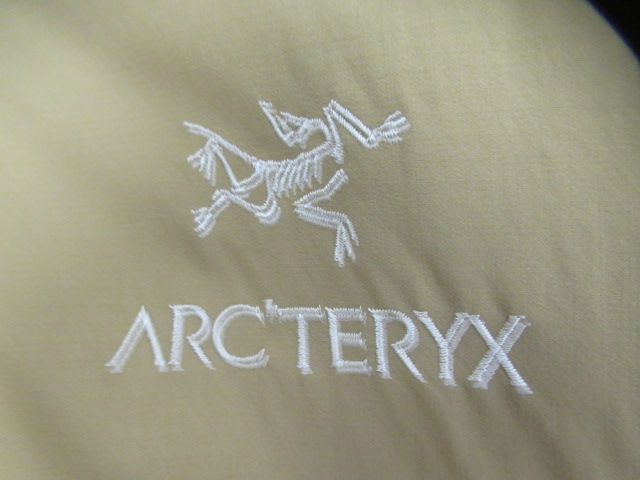 ARC'TERYX（アークテリクス）  アトム AR フーディ ブラウン